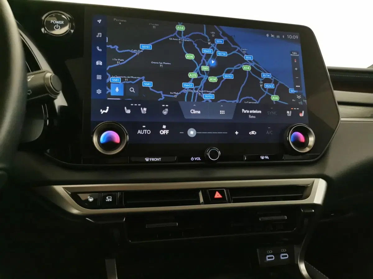 Lexus RX usata a Chieti (17)