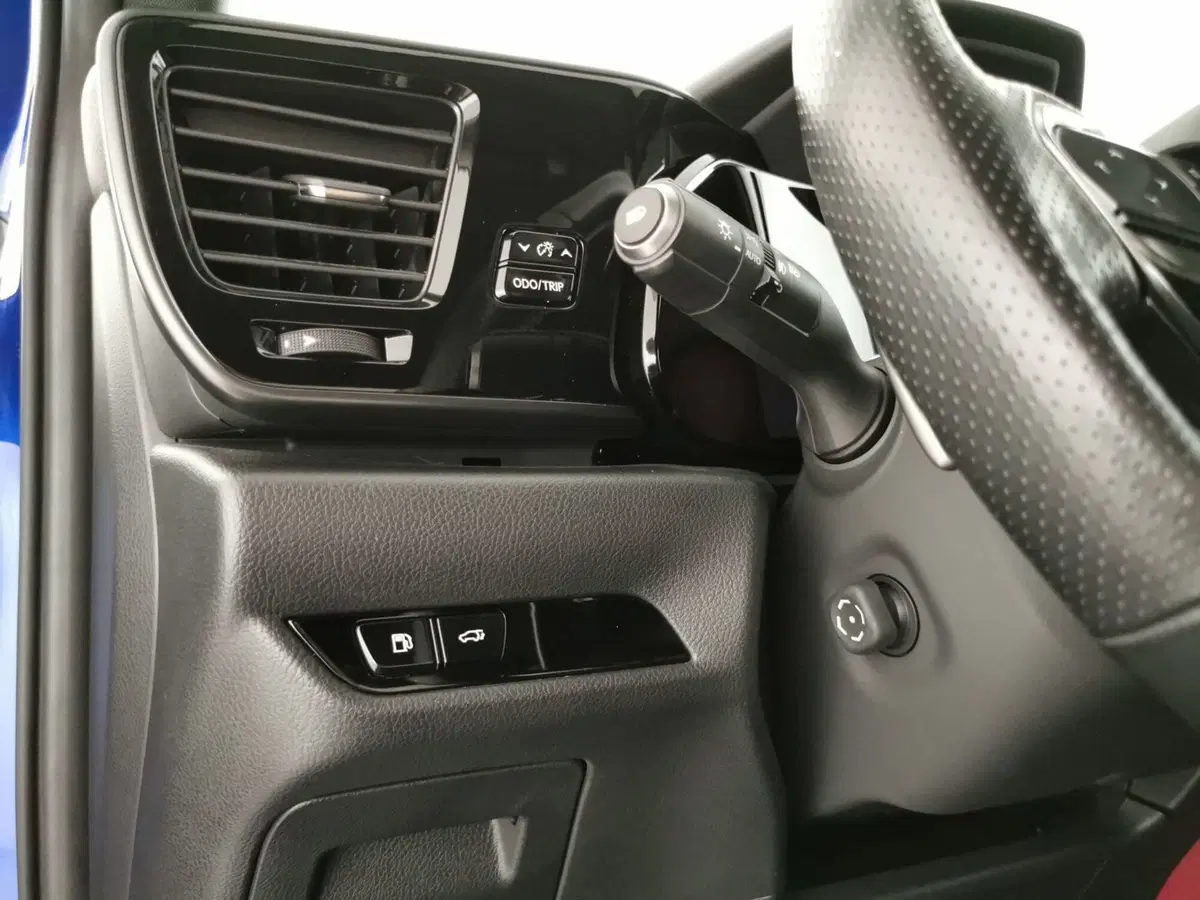 Lexus NX usata a Chieti (17)