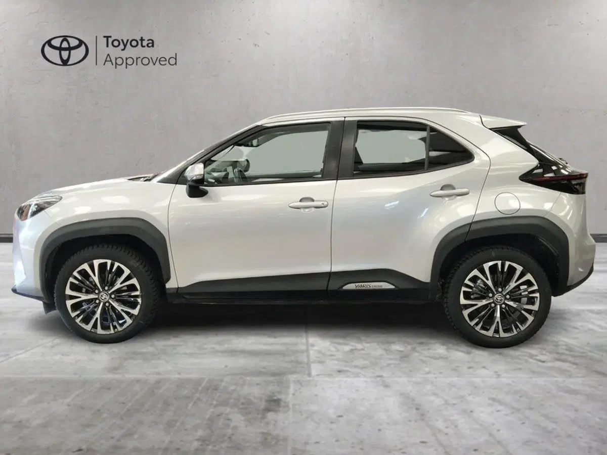 Toyota Yaris Cross usata a Roma (3)