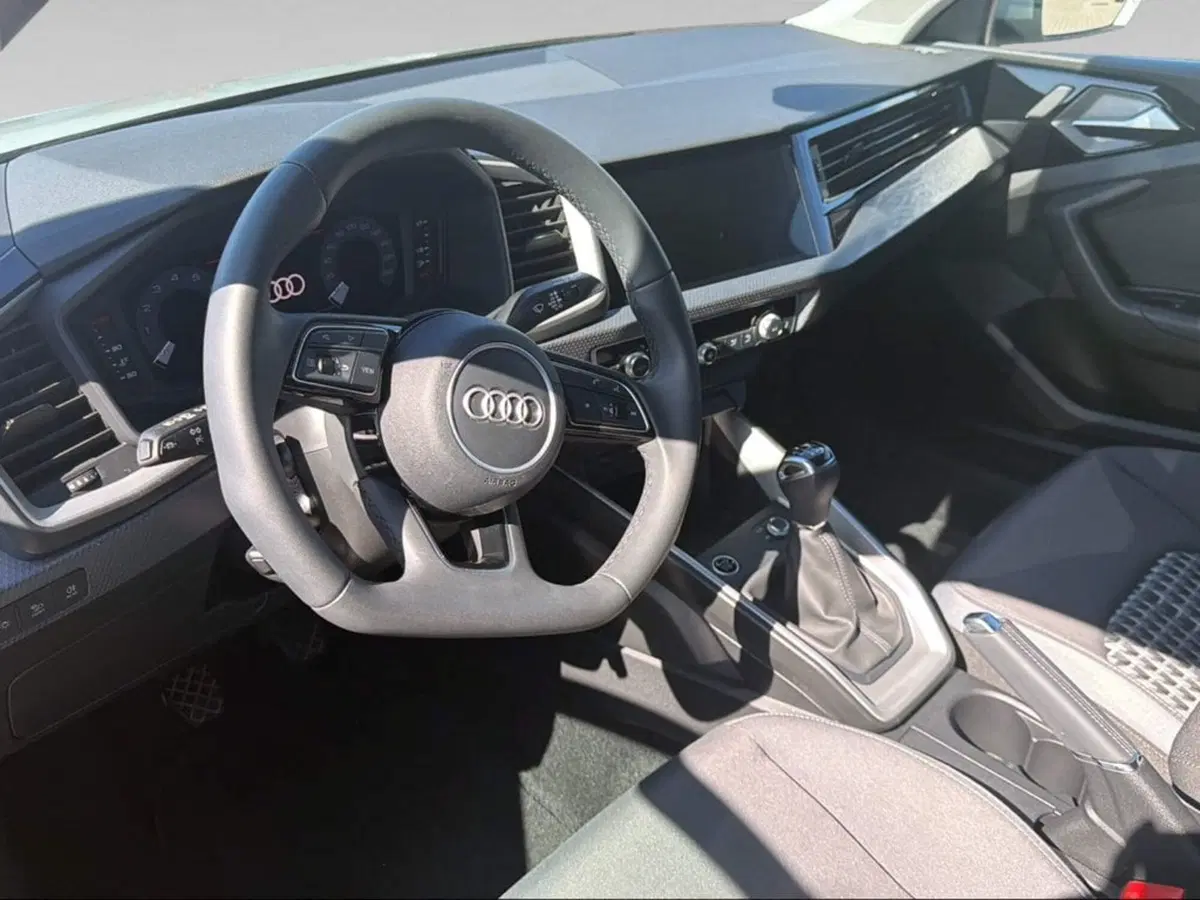 Audi A1 Sportback usata a Livorno (13)