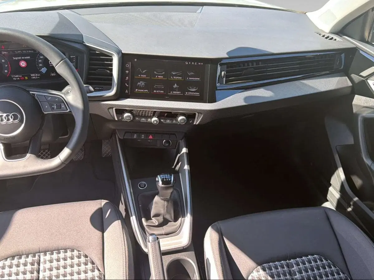 Audi A1 Sportback usata a Livorno (9)