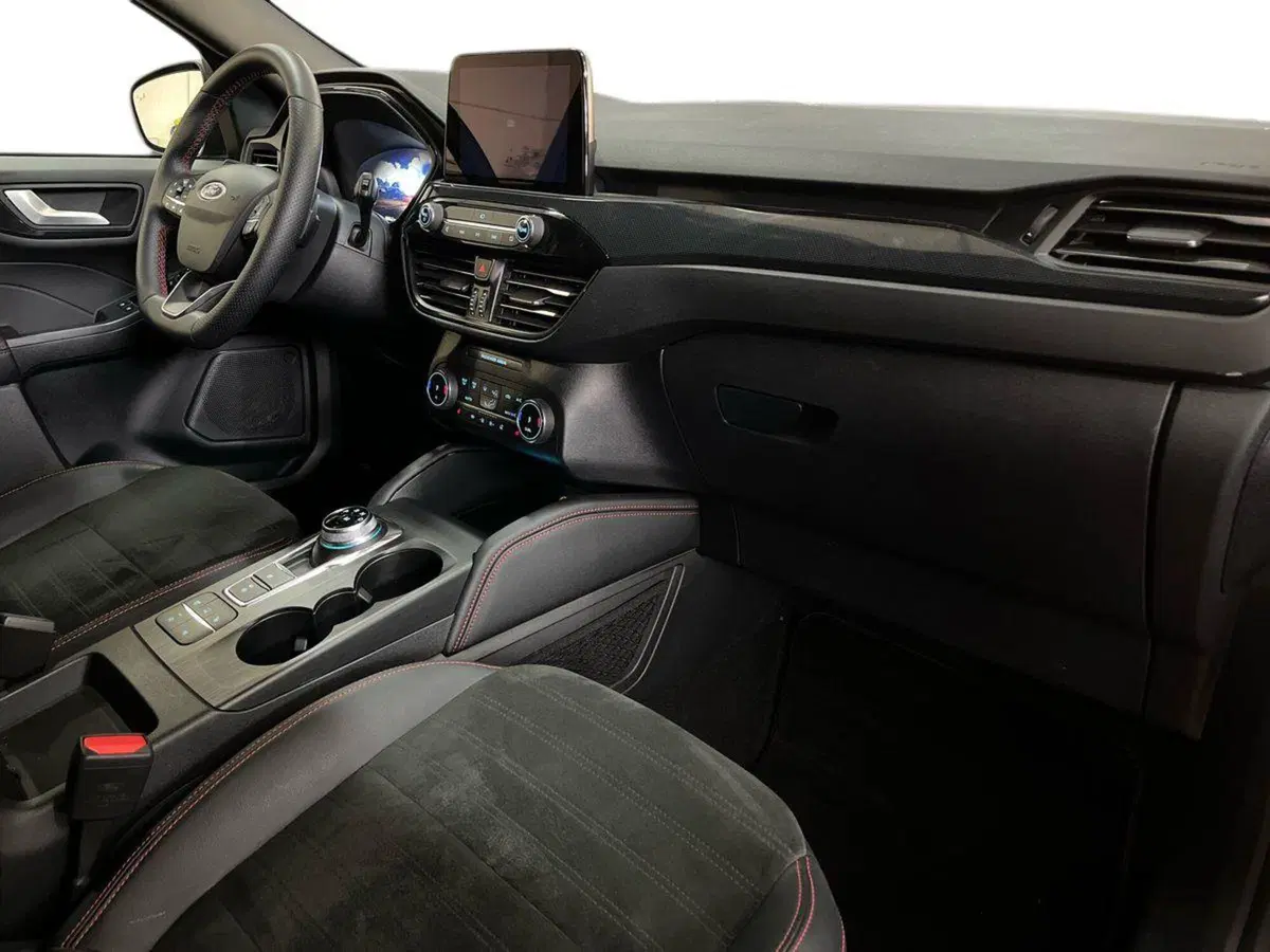 Ford Kuga usata a Bari (9)