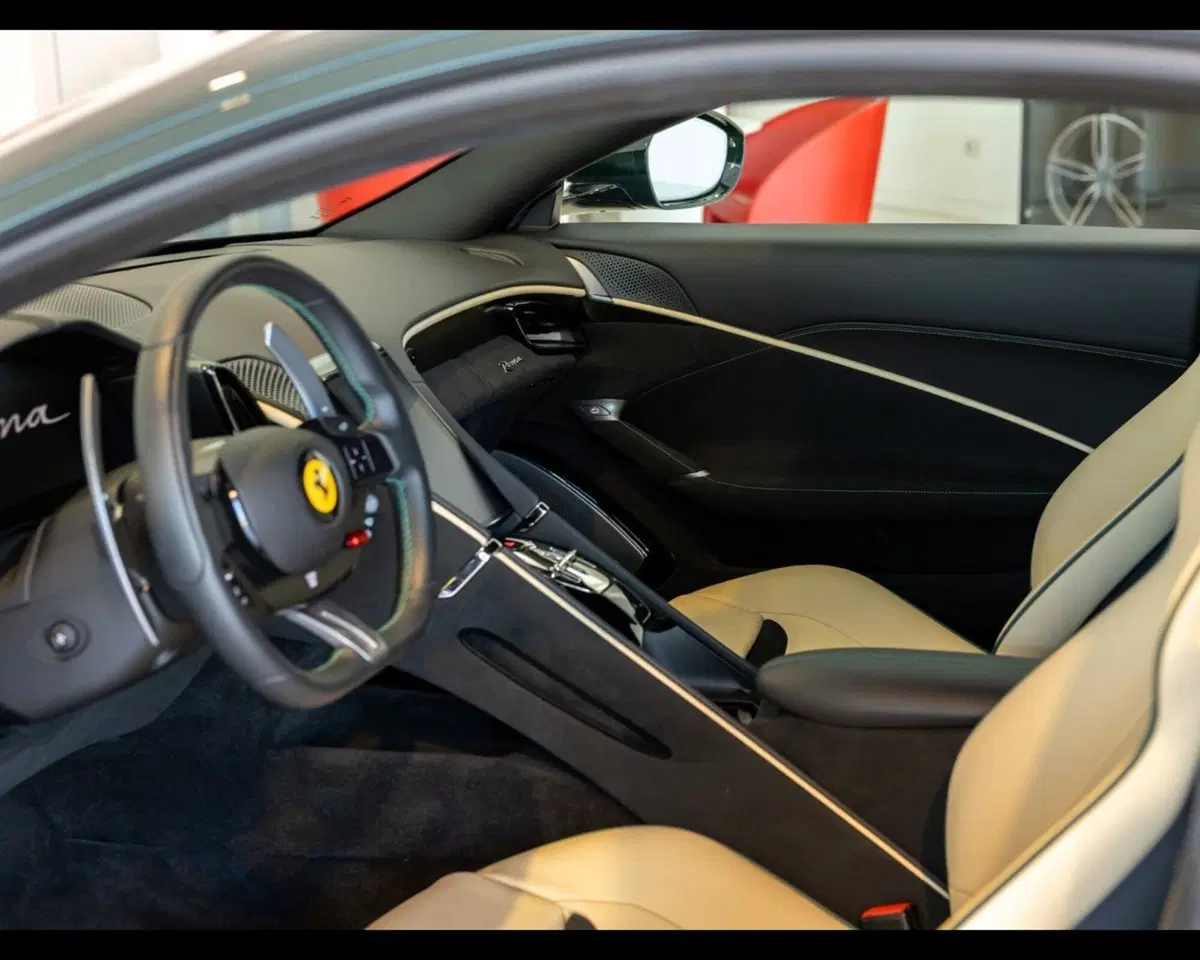 Ferrari Roma Spider usata a Padova (5)