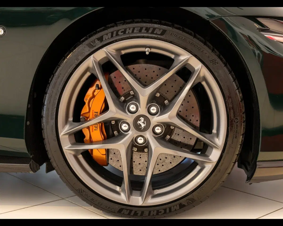 Ferrari Roma Spider usata a Padova (7)