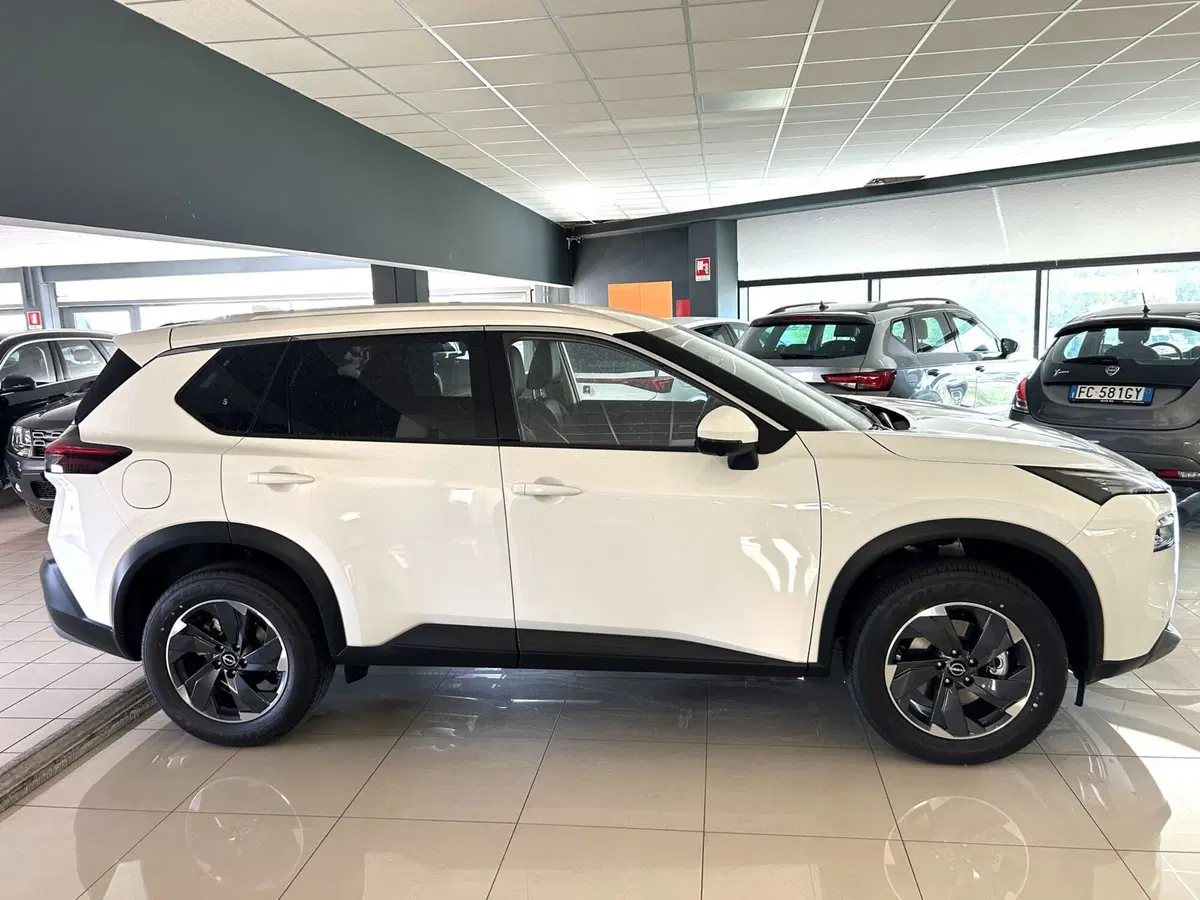 Nissan X-Trail nuova a Ferrara (4)