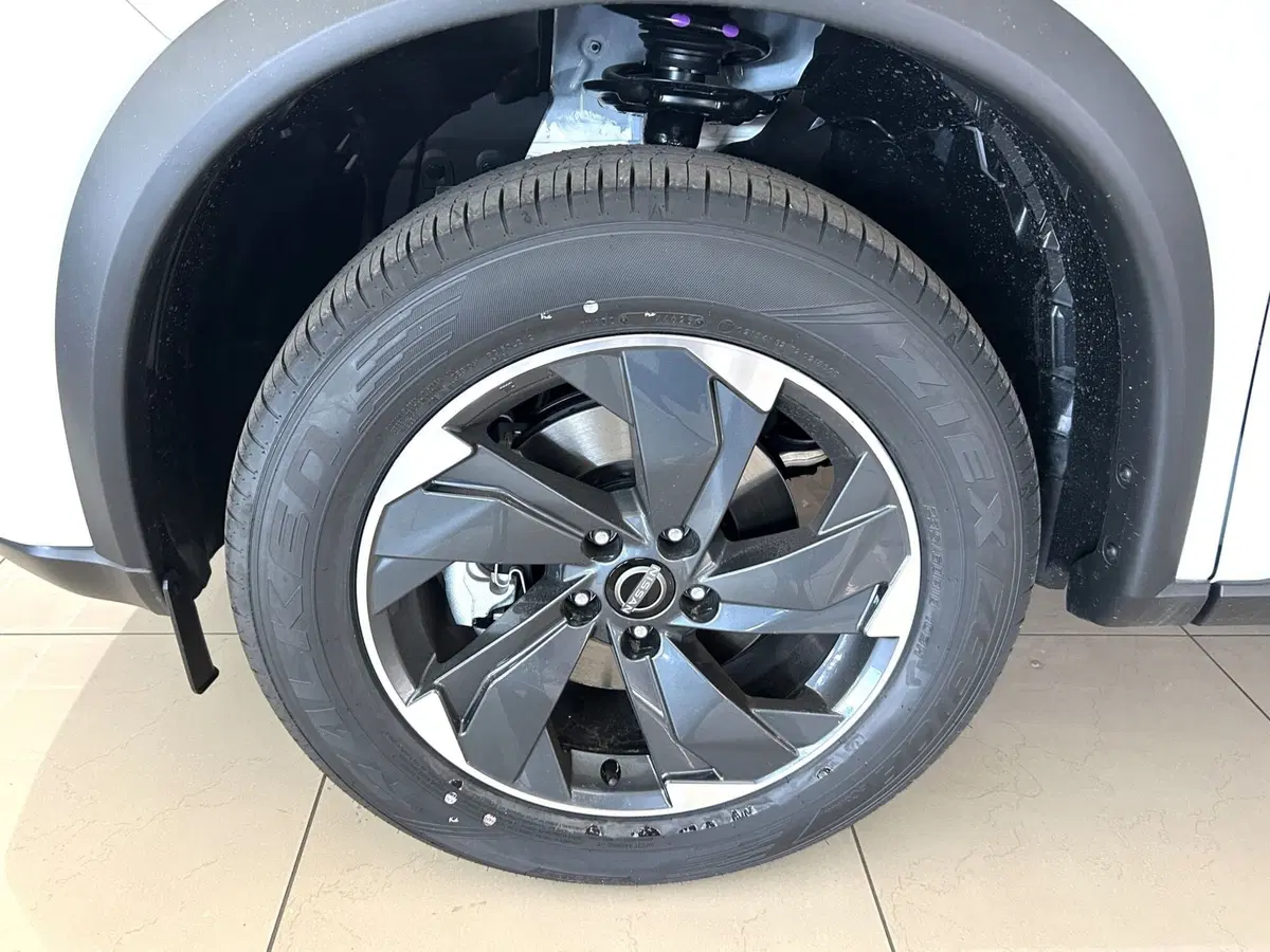 Nissan X-Trail nuova a Ferrara (7)