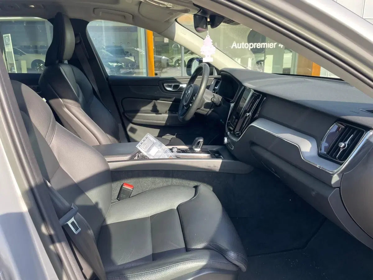 Volvo XC60 usata a Como (7)