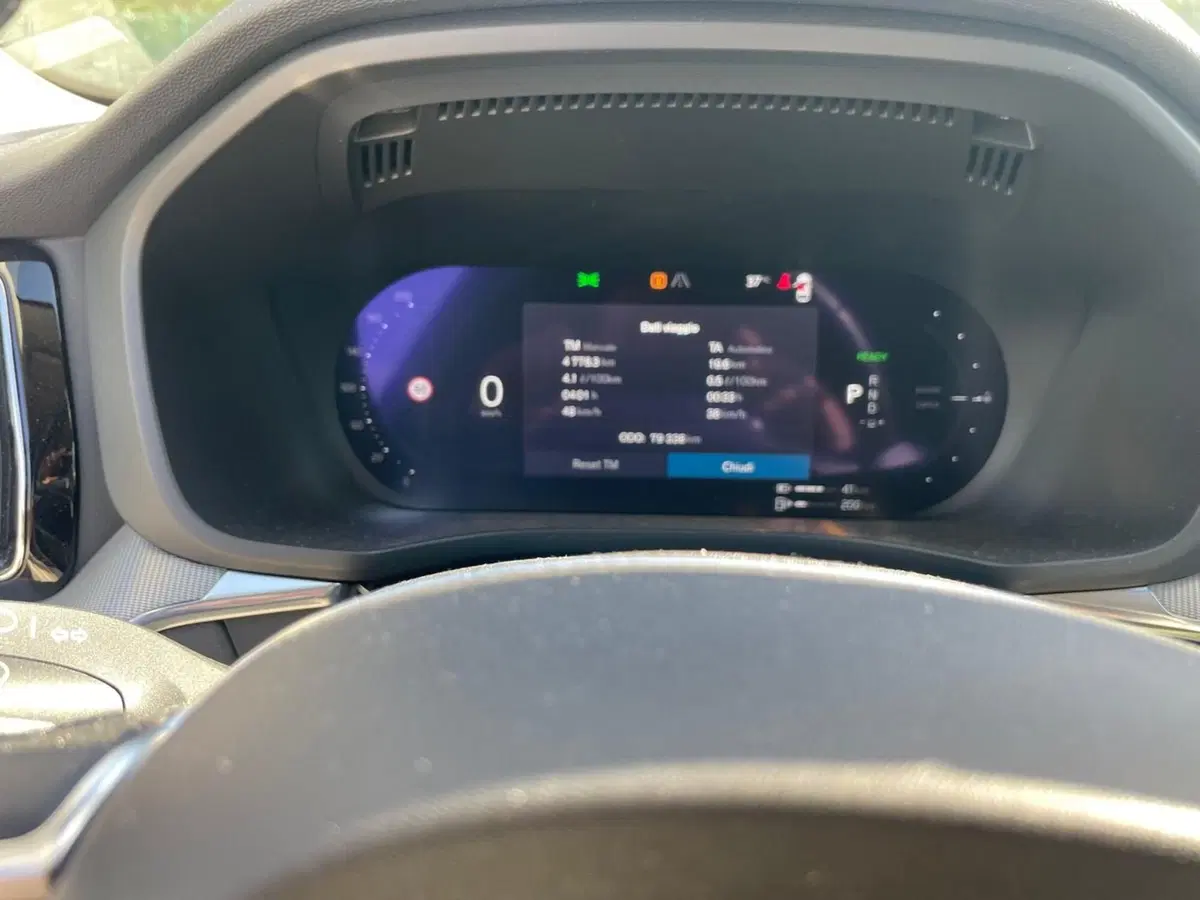 Volvo XC60 usata a Como (9)