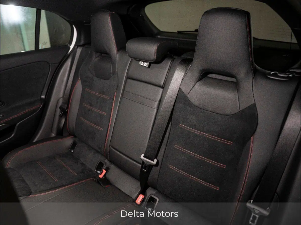 Mercedes-Benz Classe A Sedan nuova a Macerata (11)
