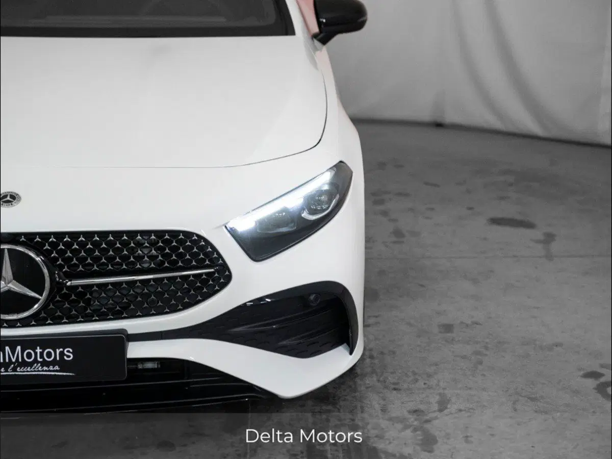 Mercedes-Benz Classe A Sedan nuova a Macerata (5)