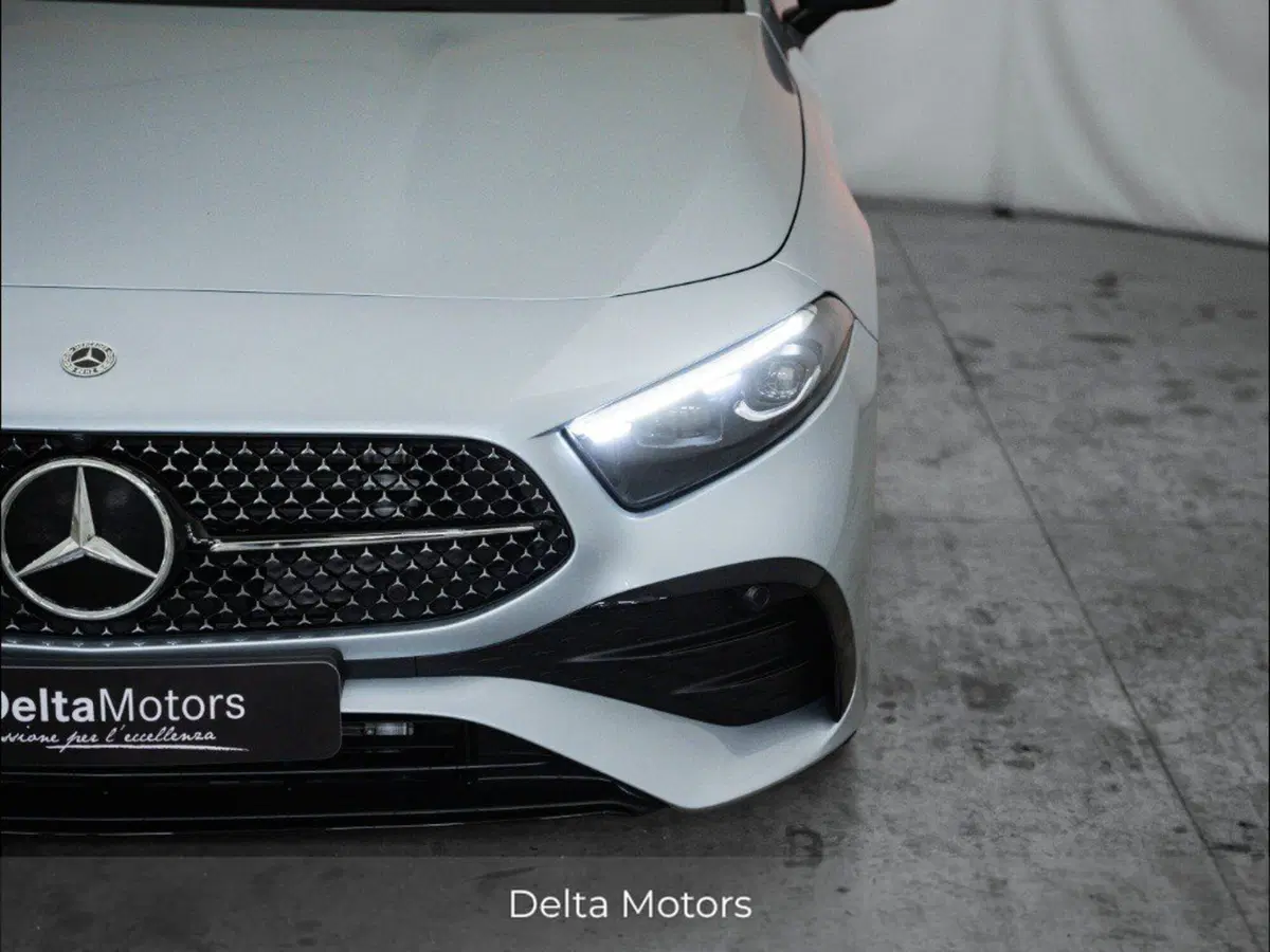 Mercedes-Benz Classe A Sedan nuova a Macerata (19)