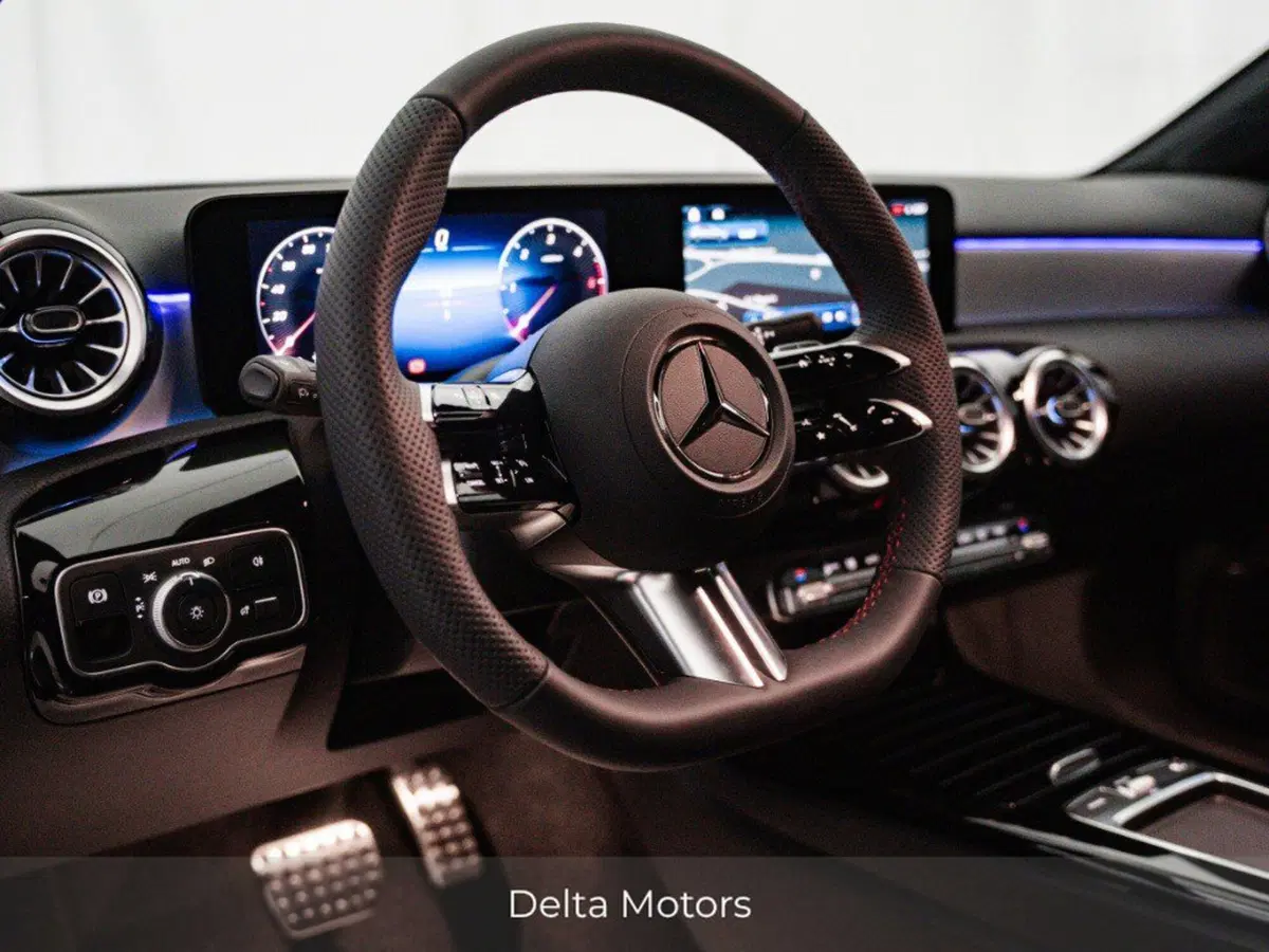 Mercedes-Benz Classe A Sedan nuova a Macerata (10)
