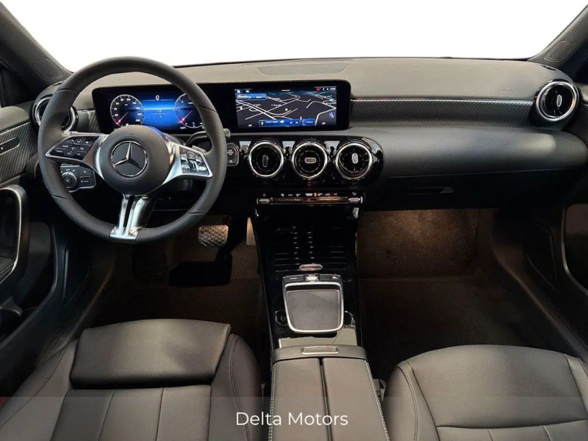 Mercedes-Benz Classe A Sedan nuova a Macerata (9)