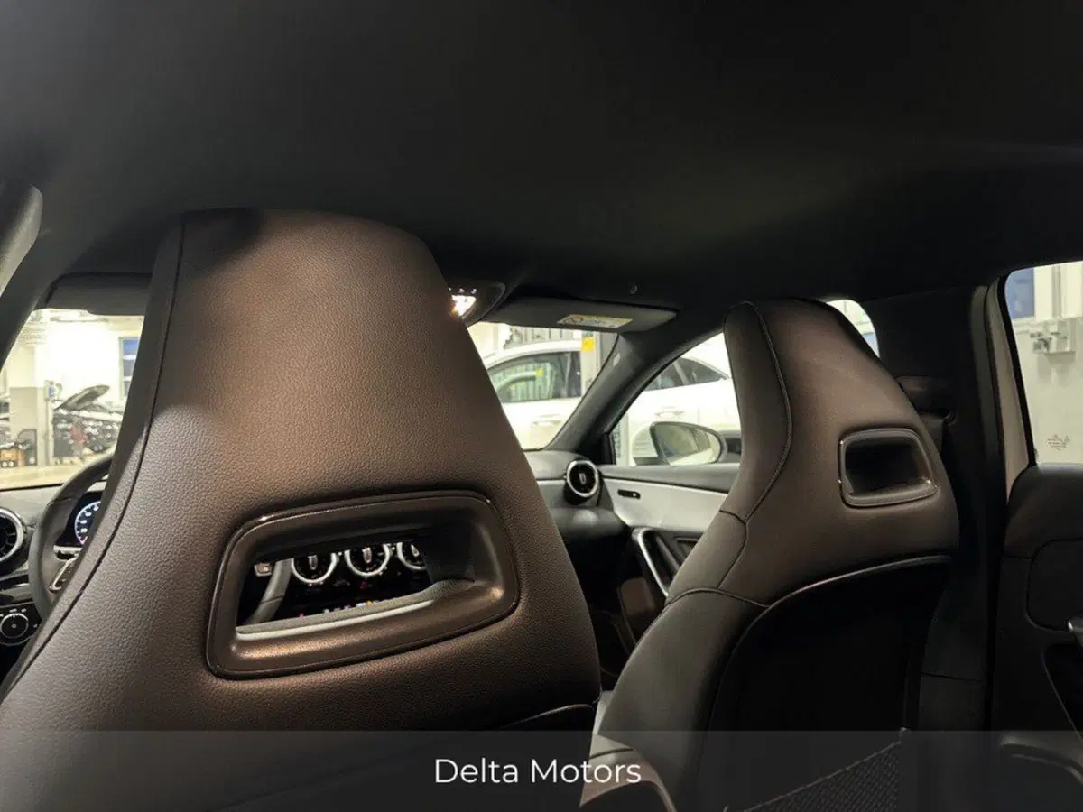 Mercedes-Benz Classe A Sedan nuova a Macerata (18)