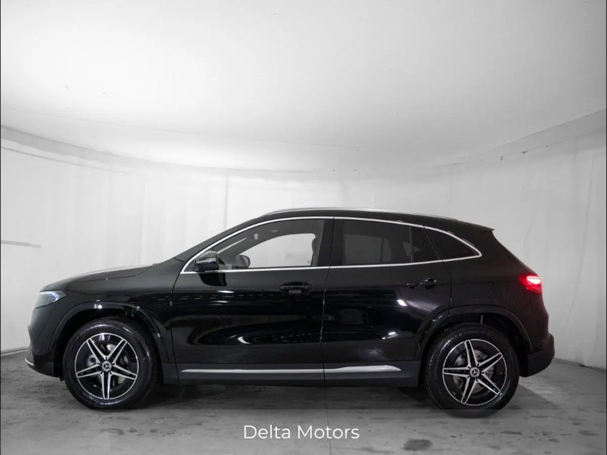 Mercedes-Benz EQA nuova a Macerata (2)