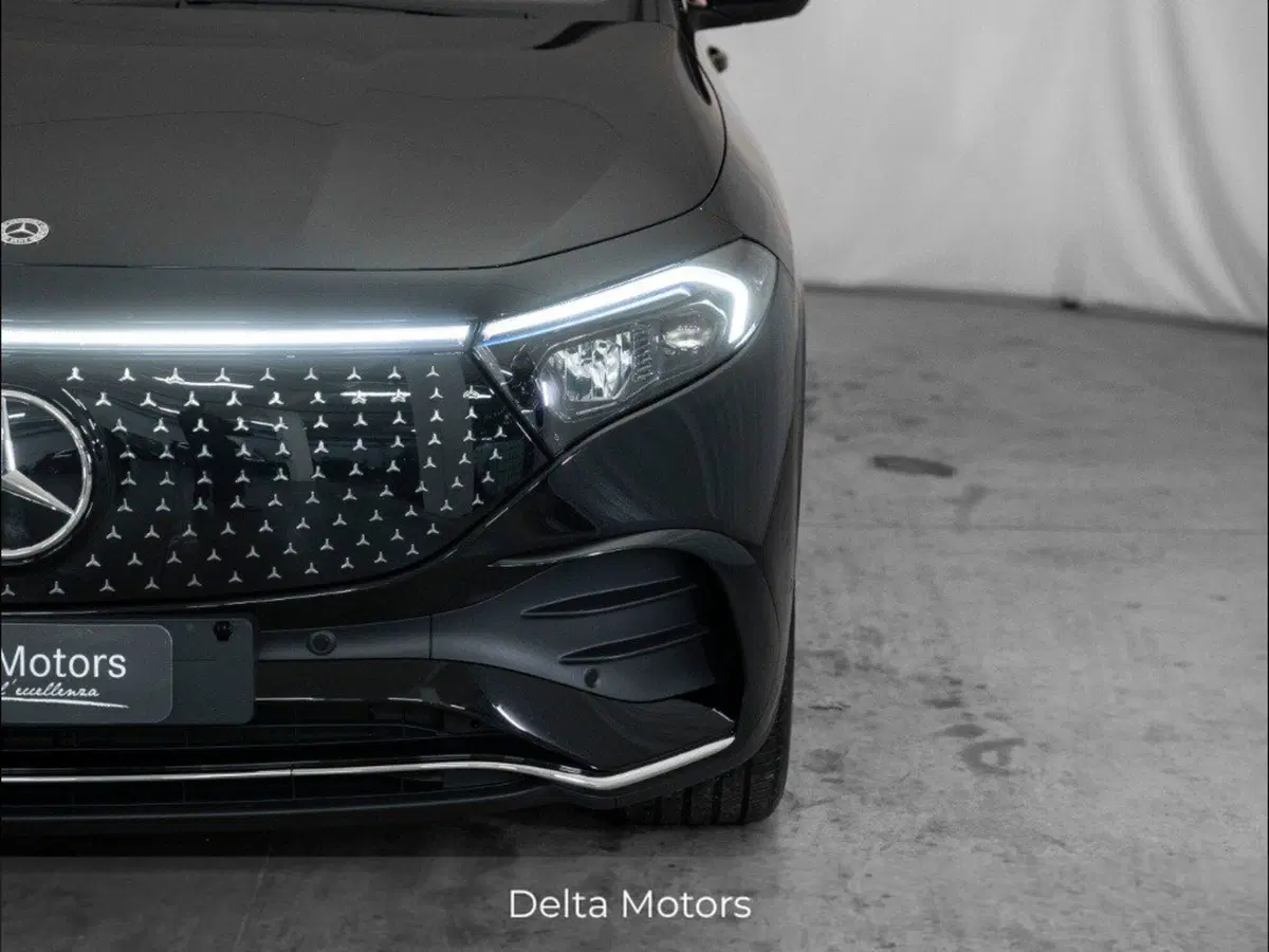 Mercedes-Benz EQA nuova a Macerata (6)