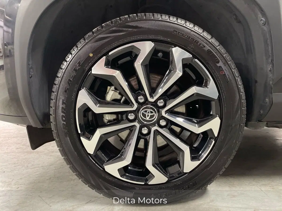 Toyota Yaris Cross usata a Macerata (8)