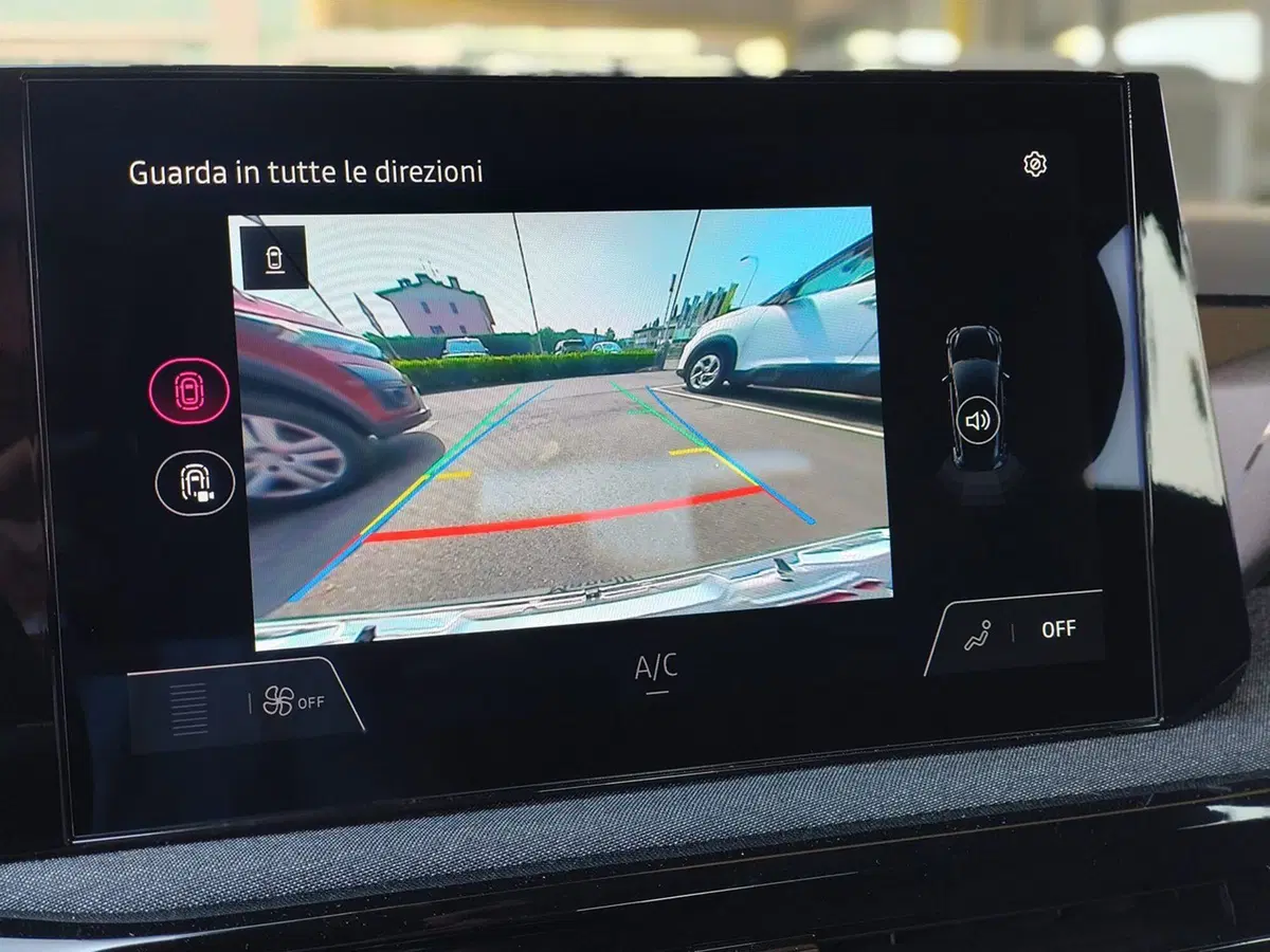 Renault Clio nuova a Brescia (17)