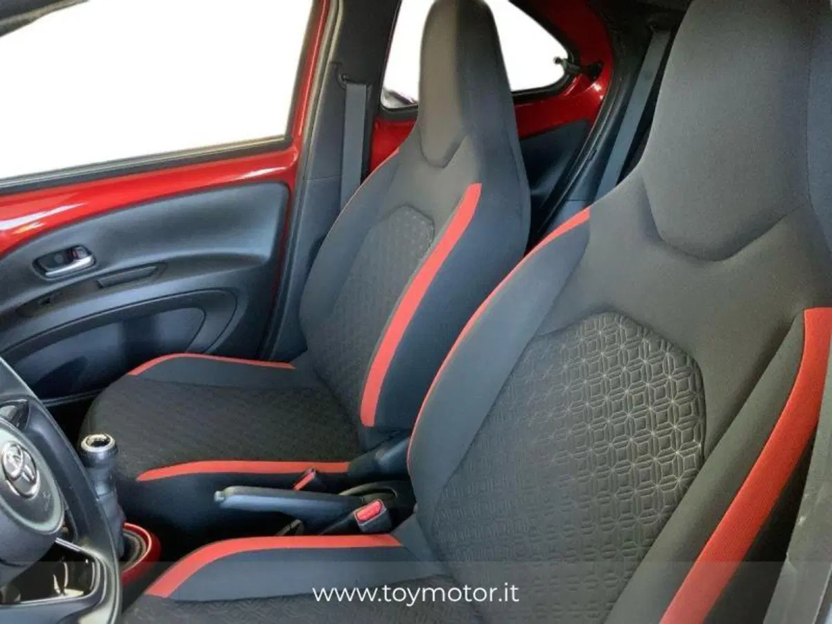 Toyota Aygo X usata a Perugia (15)