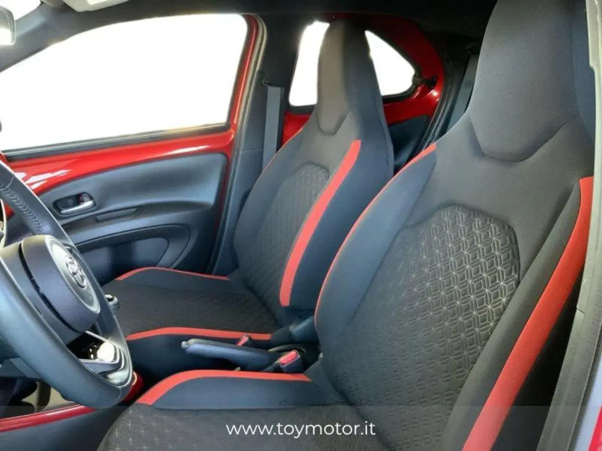 Toyota Aygo X usata a Perugia (8)