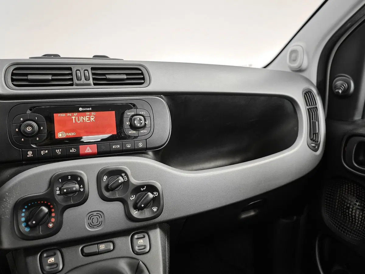 Fiat Panda Cross usata a Prato (15)