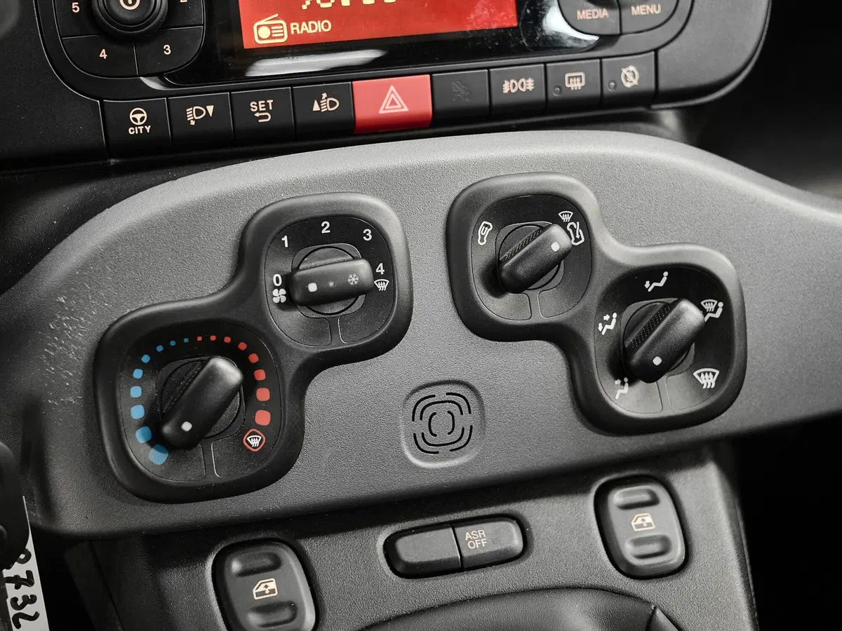 Fiat Panda Cross usata a Prato (17)