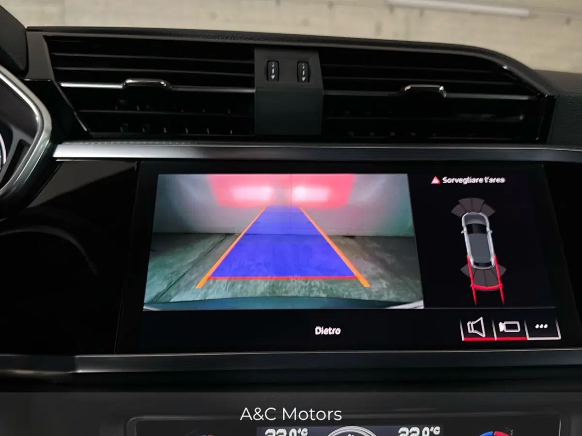 Audi Q3 Sportback usata a Napoli (14)