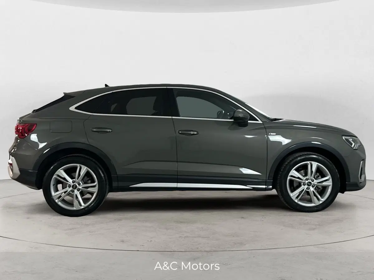 Audi Q3 Sportback usata a Napoli (5)