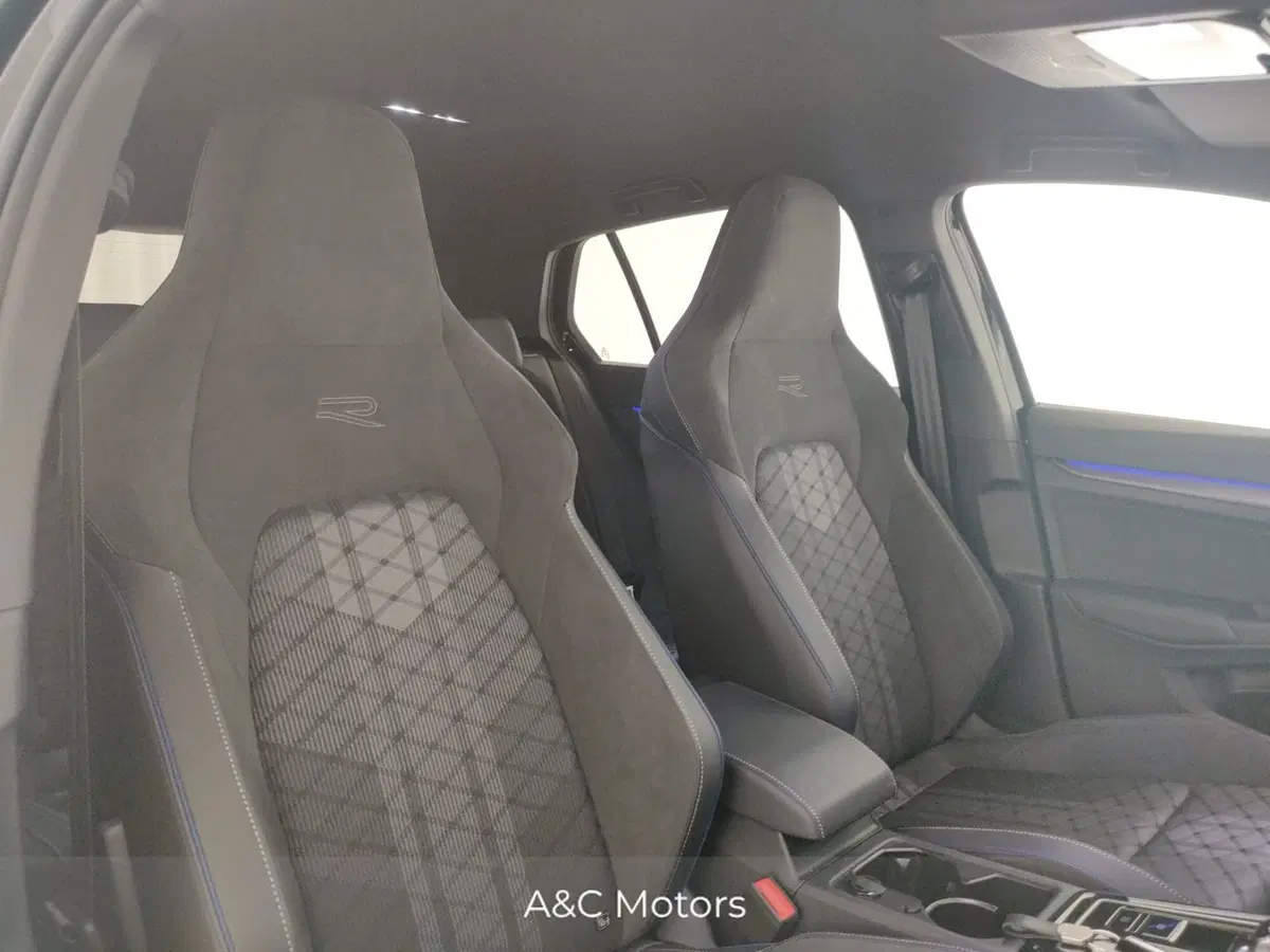 Volkswagen Golf usata a Napoli (8)