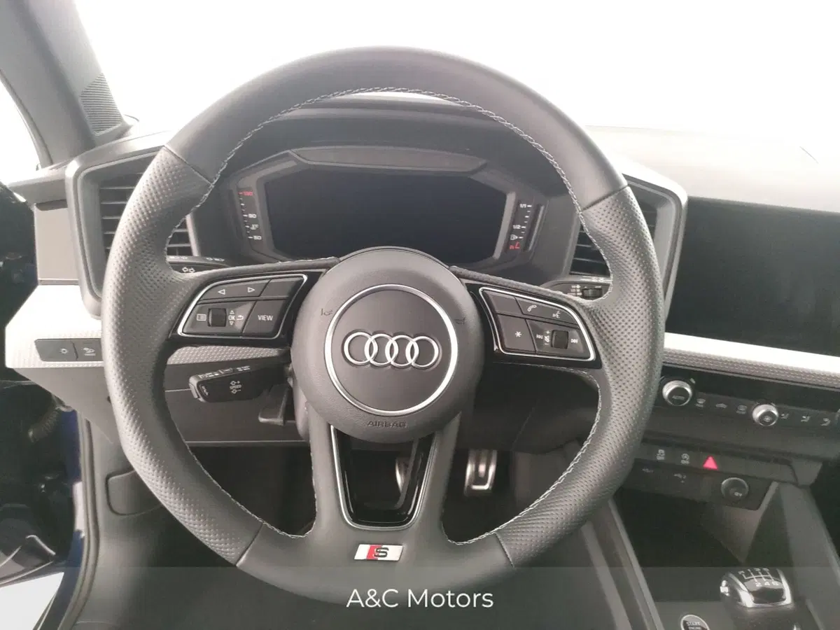 Audi A1 allstreet usata a Napoli (15)