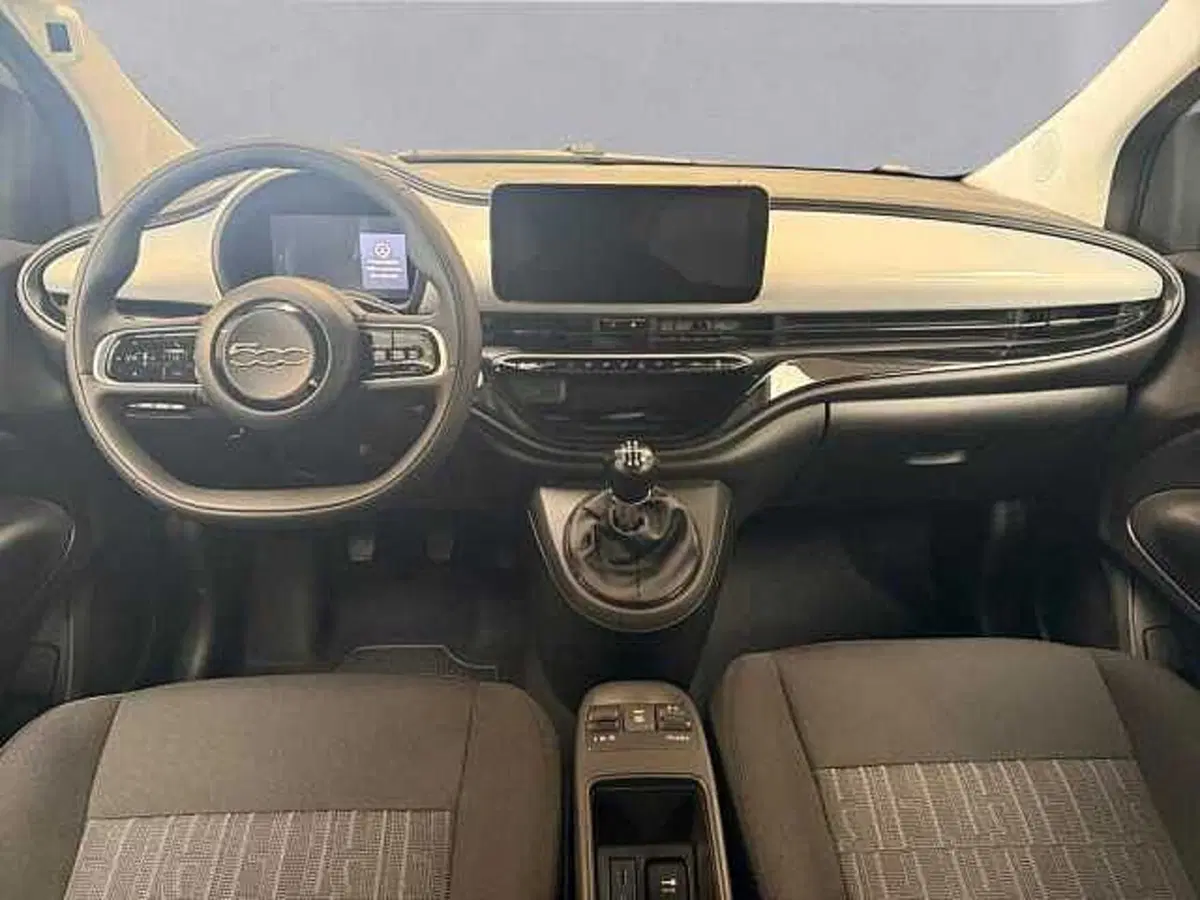 Fiat 500 nuova a Milano (11)