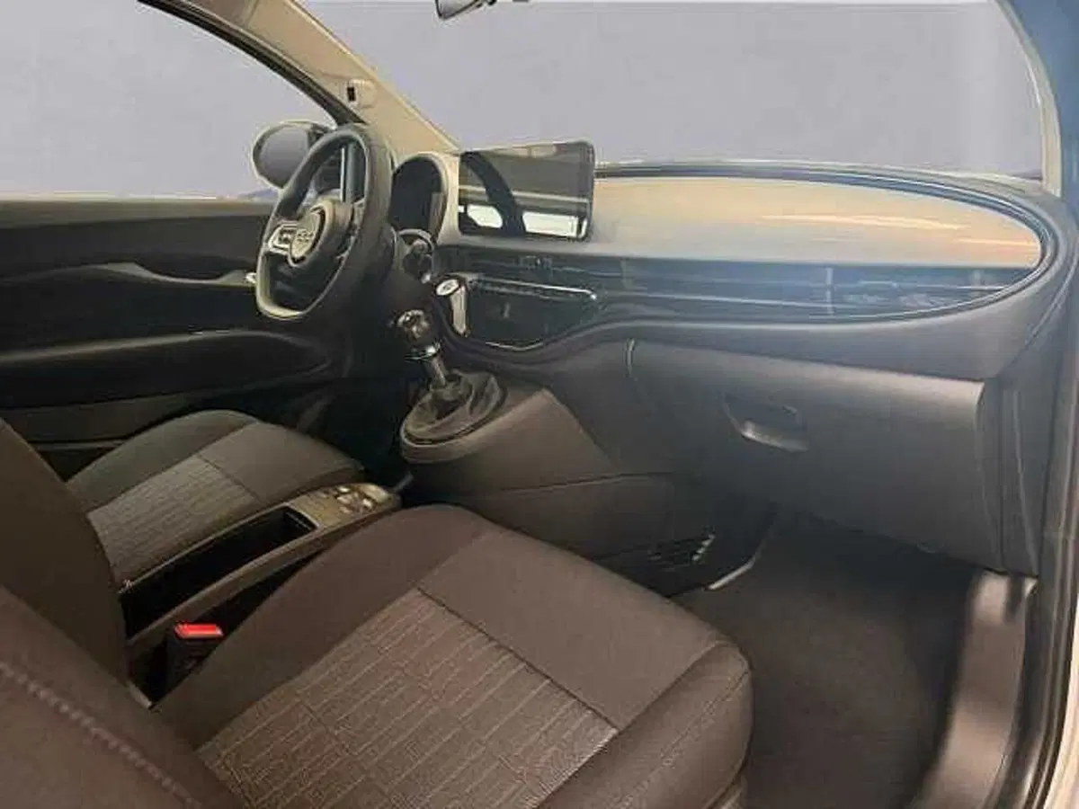 Fiat 500 nuova a Milano (14)