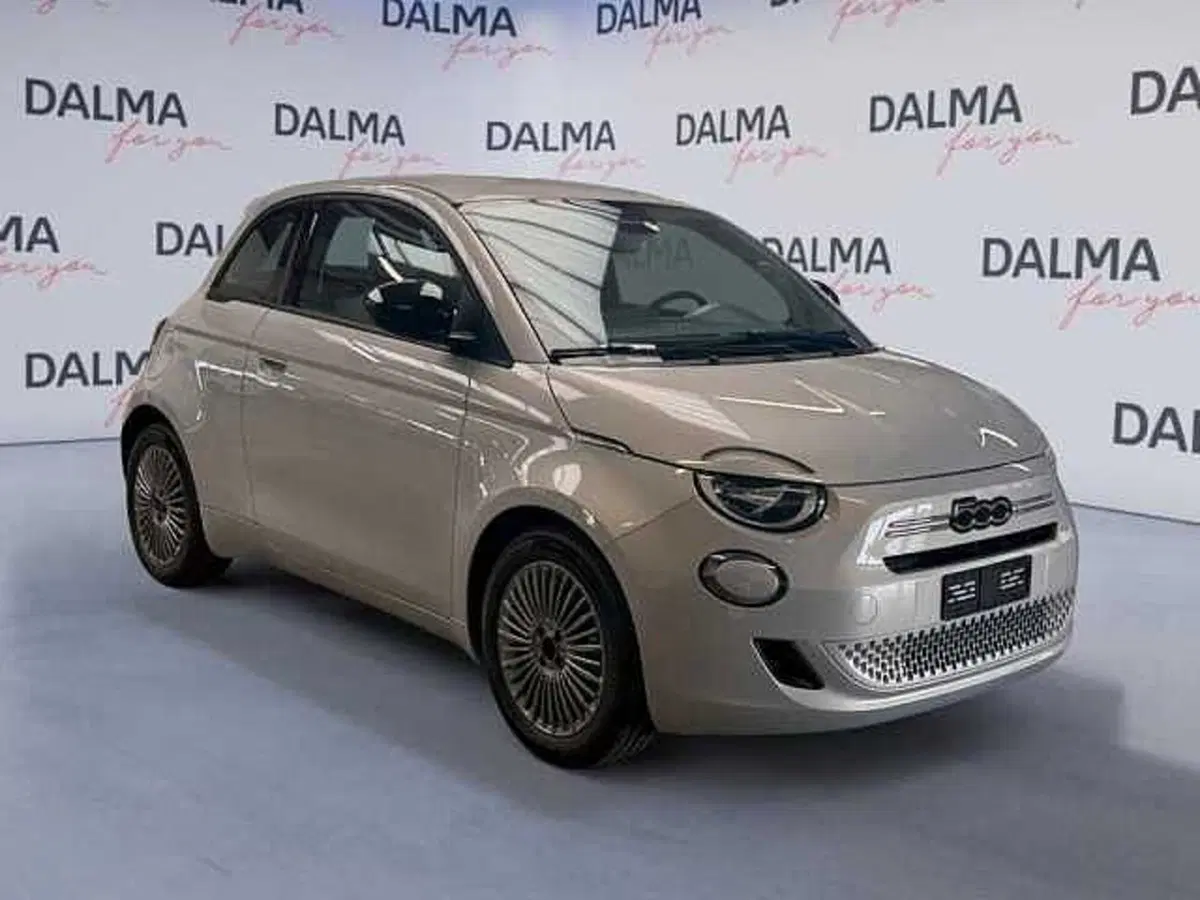 Fiat 500 nuova a Milano (7)