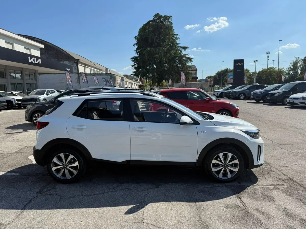 Kia Stonic usata a Rimini (4)