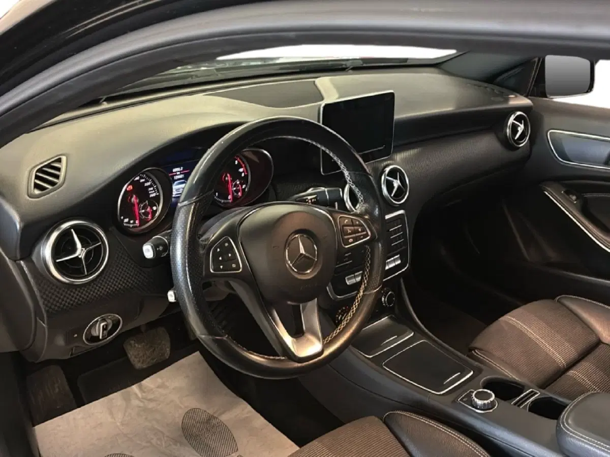 Mercedes-Benz Classe A usata a Arezzo (13)