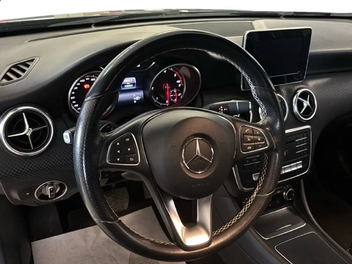 Mercedes-Benz Classe A usata a Arezzo (15)