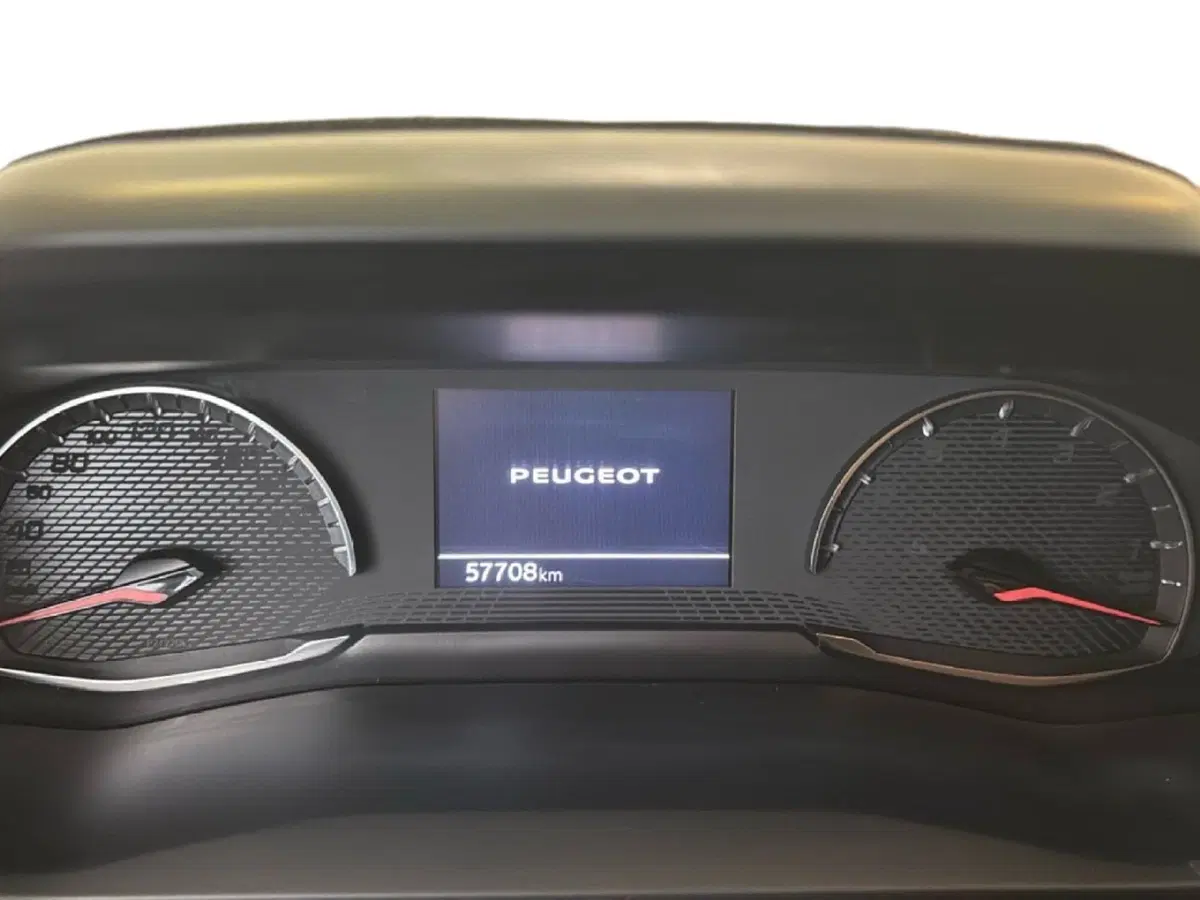 Peugeot 208 usata a Arezzo (18)