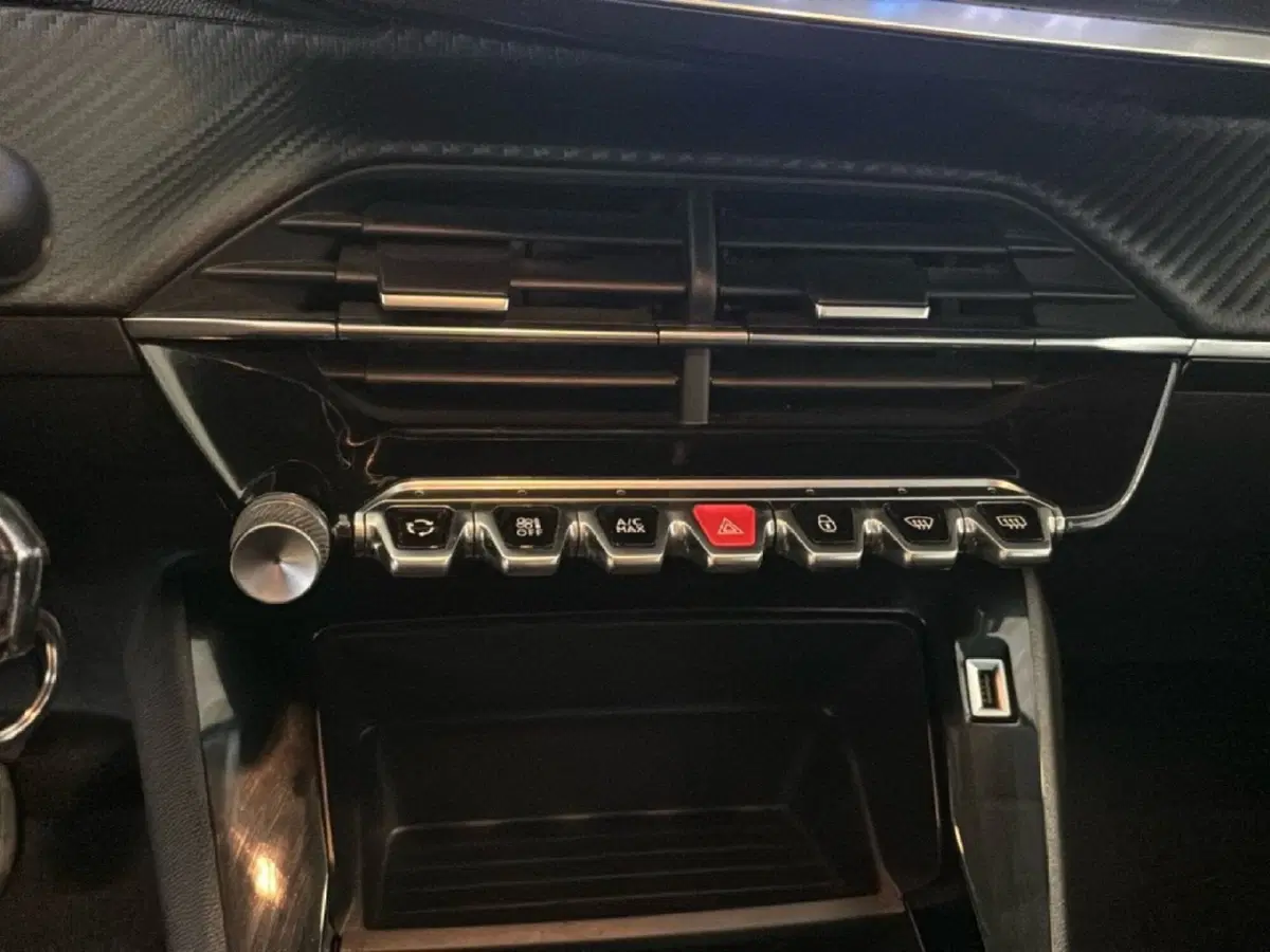 Peugeot 208 usata a Arezzo (20)
