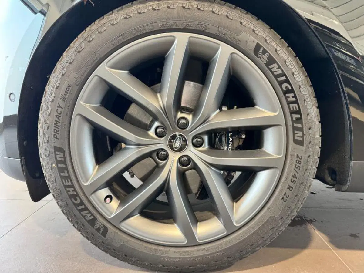 Land Rover Range Rover Sport usata a Venezia (11)