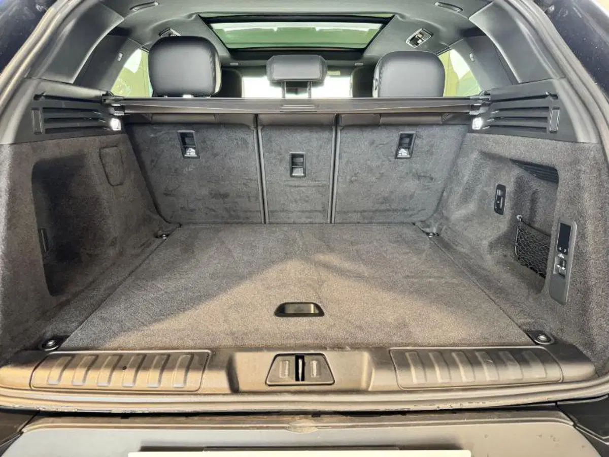 Land Rover Range Rover Sport usata a Venezia (14)