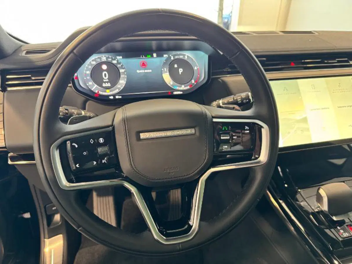 Land Rover Range Rover Sport usata a Venezia (18)