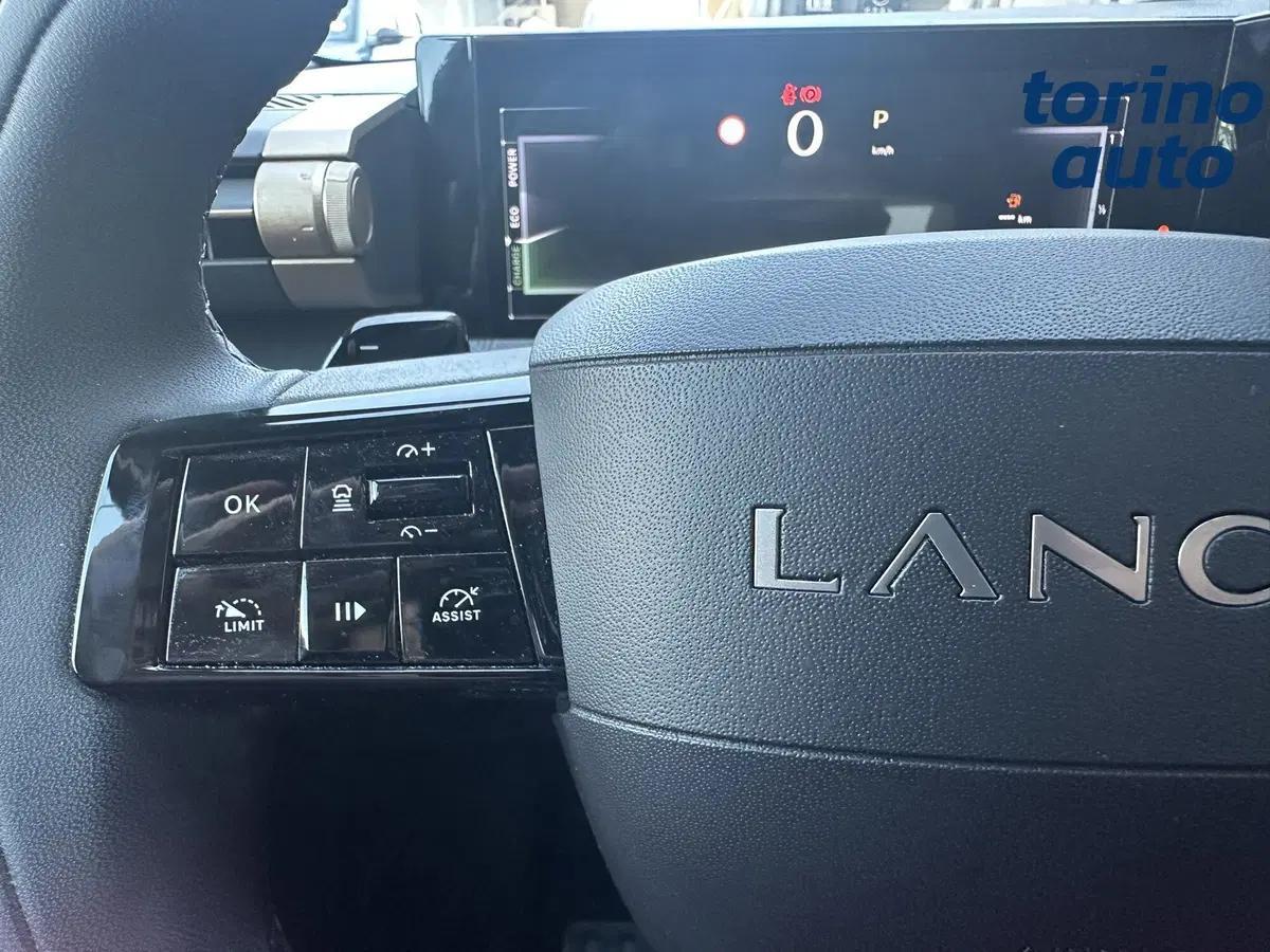 Lancia Ypsilon usata a Torino (18)