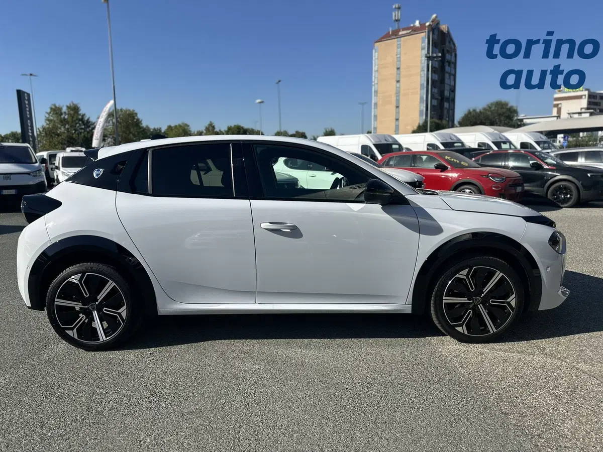 Lancia Ypsilon usata a Torino (8)
