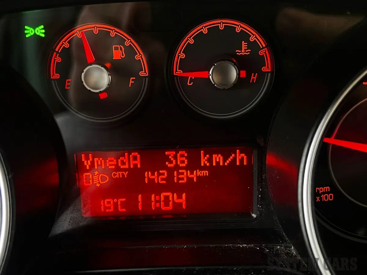 Fiat Punto usata a Monza e Brianza (8)