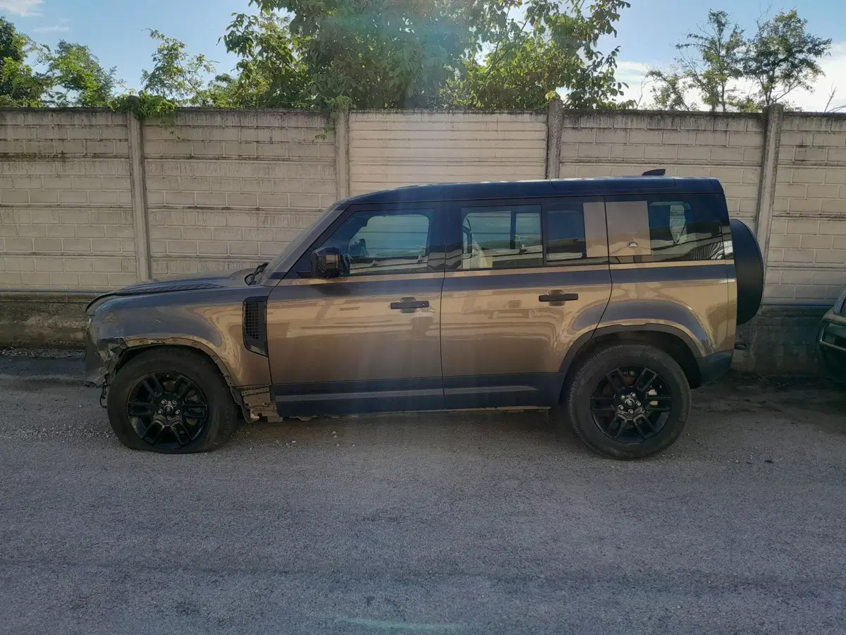 Land Rover Defender usata a Cuneo (7)