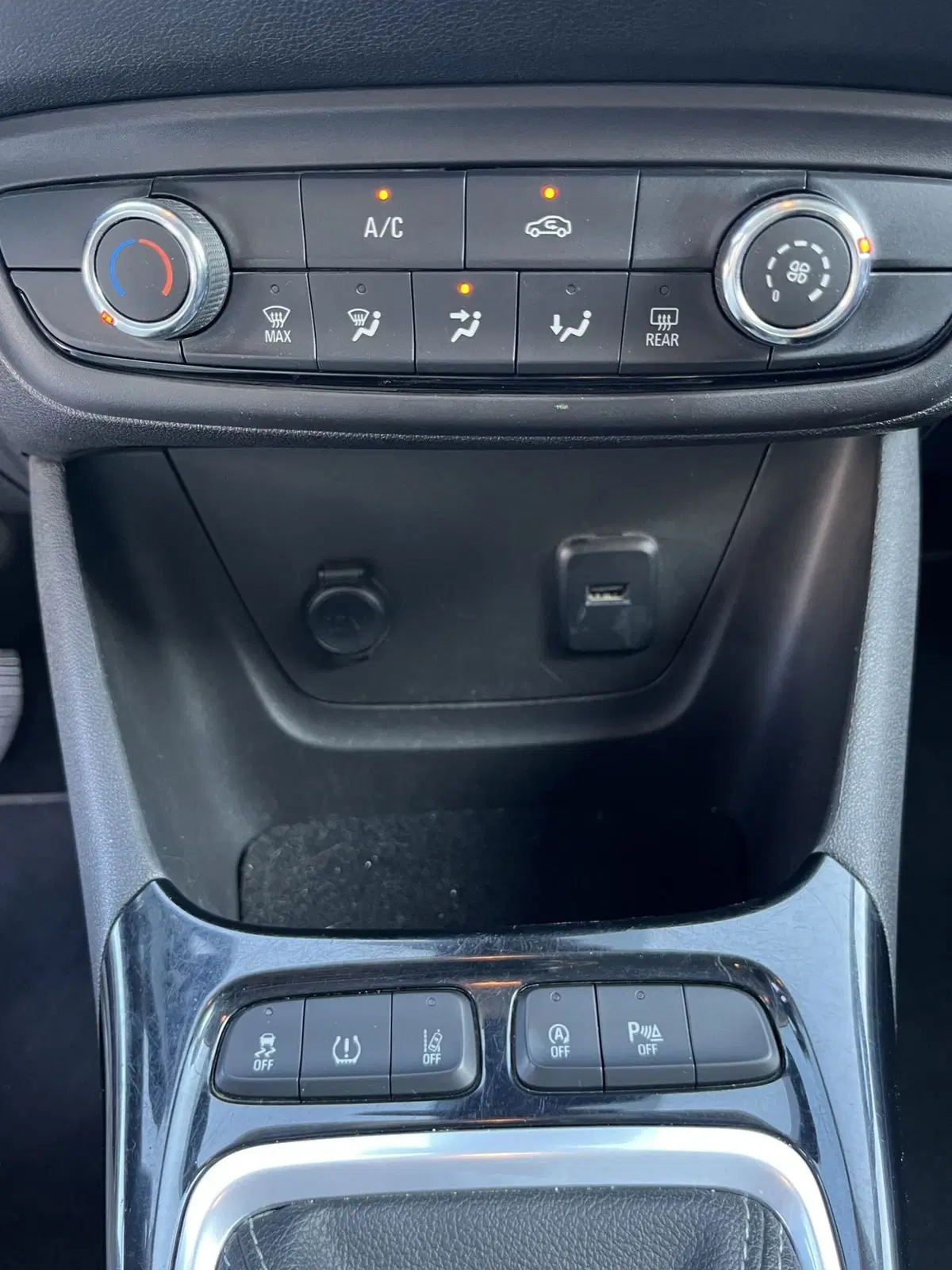 Opel Crossland X usata a Chieti (13)