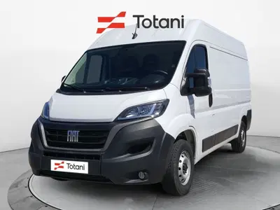 Fiat Ducato Furgone Vetrato 33 MH2 2.2 mjt3 140cv  serie 9 del 2022 usata a L'Aquila