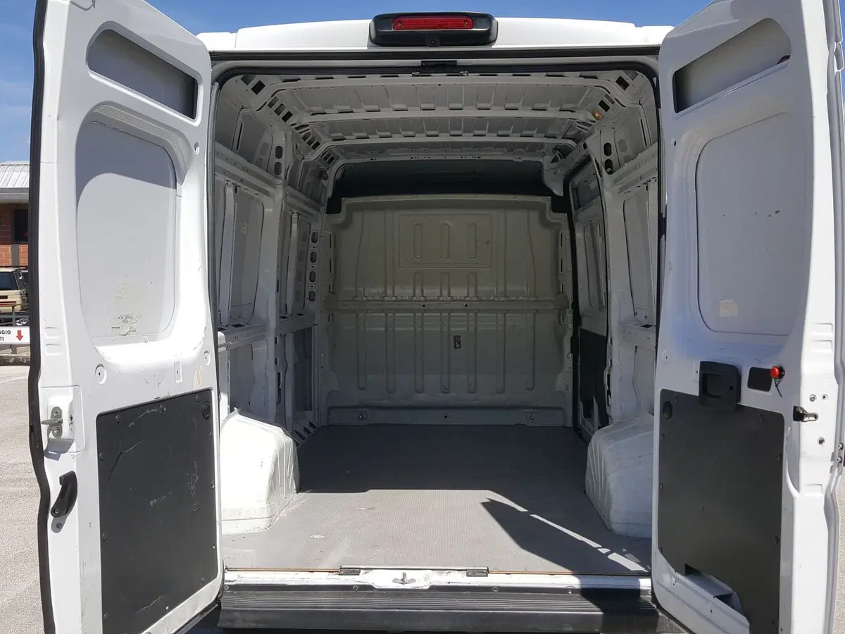 Fiat Ducato Furgone Vetrato usata a L'Aquila (10)