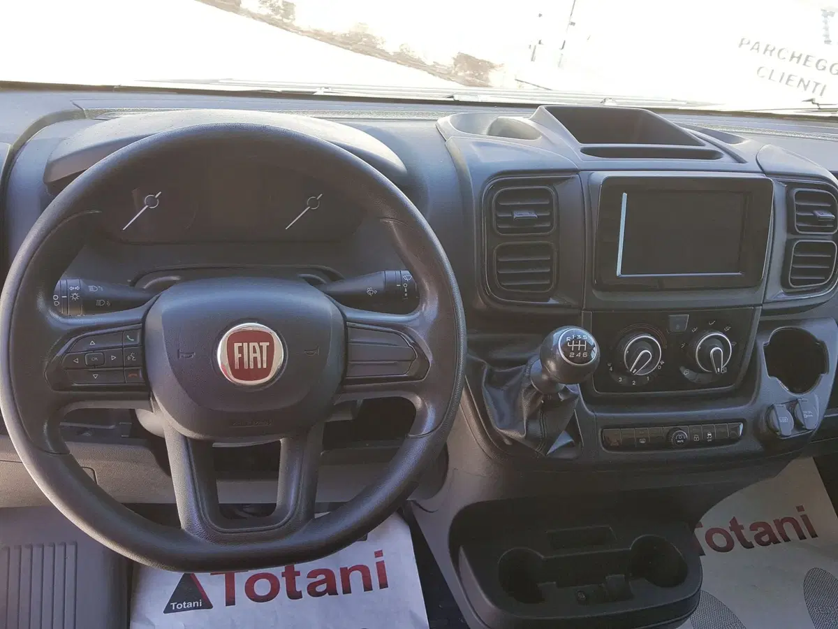 Fiat Ducato Furgone Vetrato usata a L'Aquila (20)