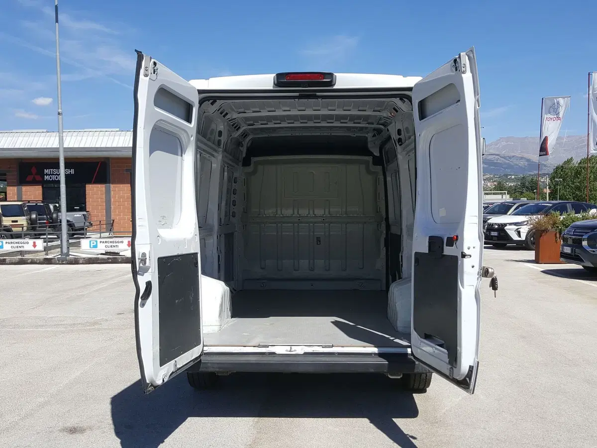Fiat Ducato Furgone Vetrato usata a L'Aquila (9)